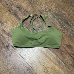 Lululemon NWOT sports bra